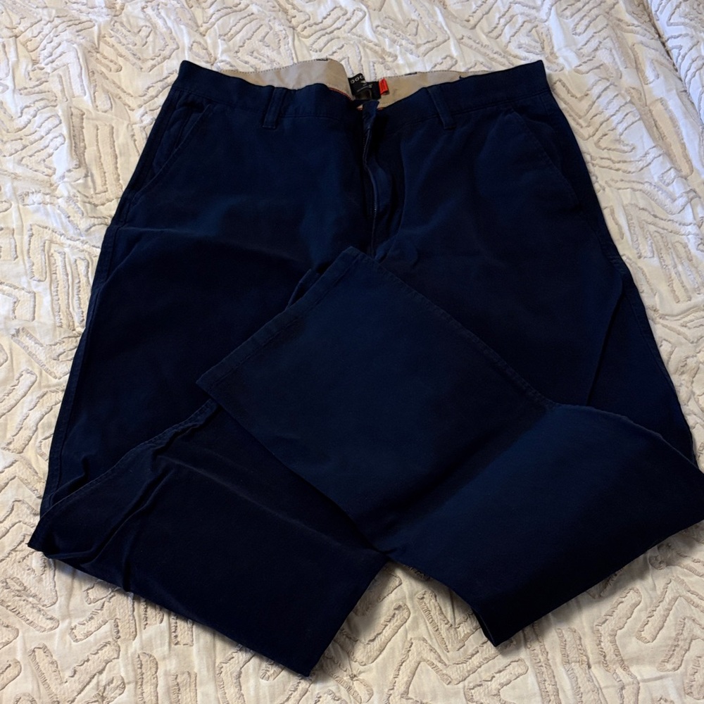Dockers Men's navy Blue Chinos 34X 32